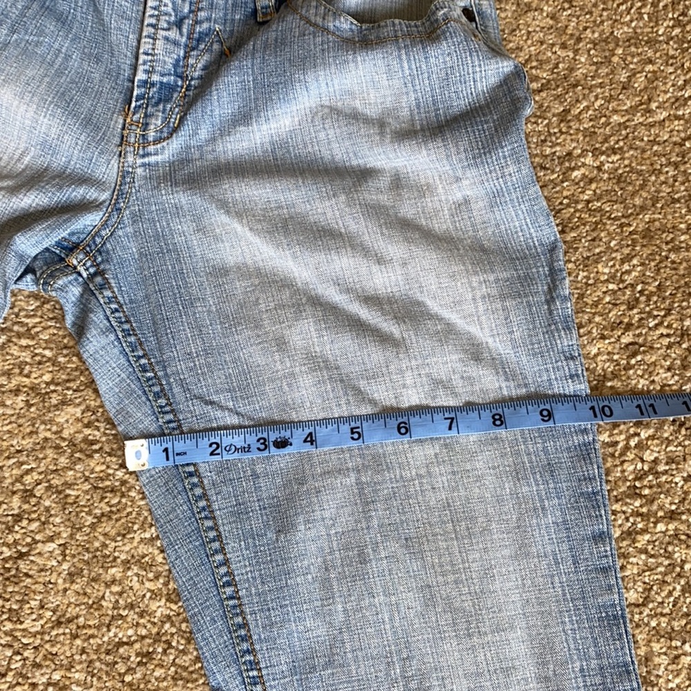 Squeeze Jeans - Picture 13 of 15